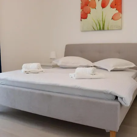 Azure Sea Apartment