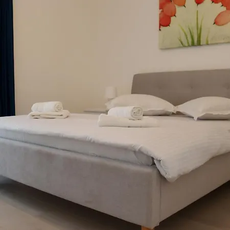 Apartment Azure Sea Mamaia