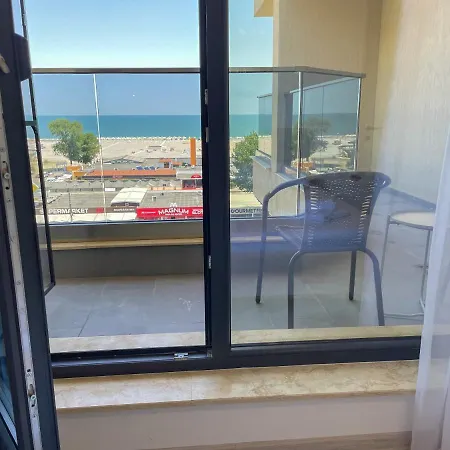 Azure Sea Apartment Mamaia